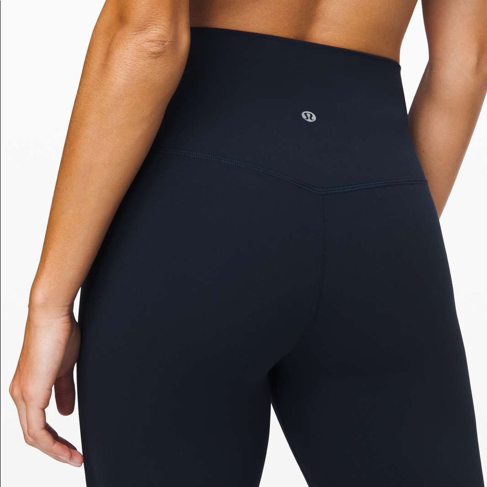 NWT. Lululemon Align HR Crop 23”